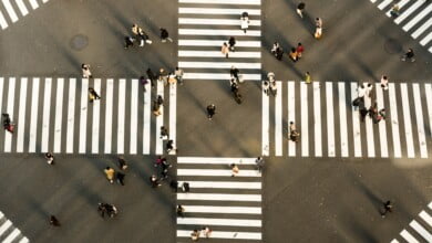 200 Researchers 5 Hypotheses No Consistent Answers