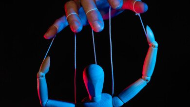 المرأة المتسلطة