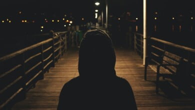 لست وحدك لا تخاف