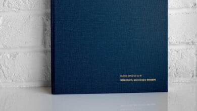 لِمَاذا يجب وضع أسماء المترجمين على أغلفة الكتب؟