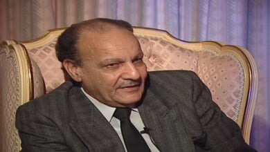 1طارق البشري