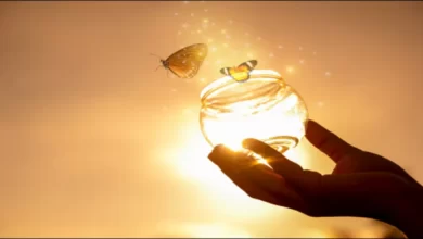 "التفاؤل" مهارة أساسية تُميِّز الأطفال الأذكياء، كيف للآباء تعليمها؟